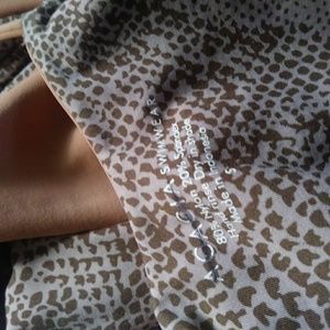 !!! SOLD !!! SMALL ACACIA ONE PIECE